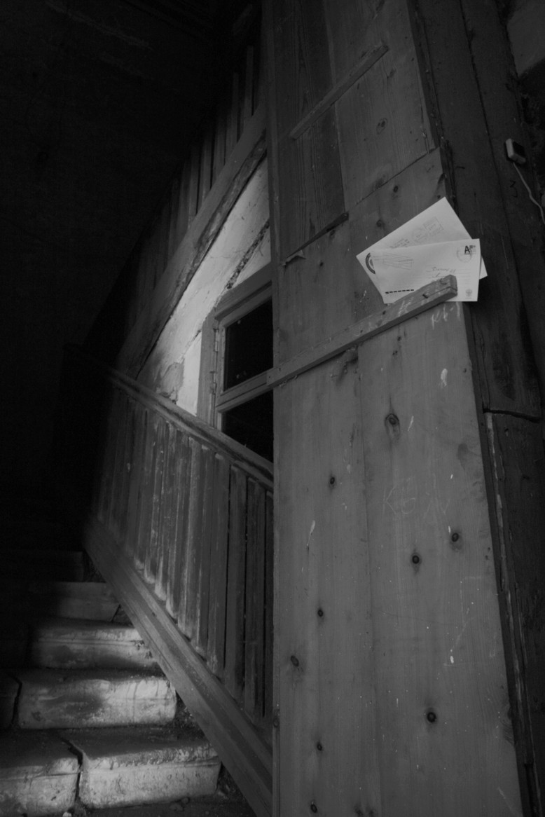 Post arrived (inside the old merchant's house) Post arrived (inside the old merchant's house)